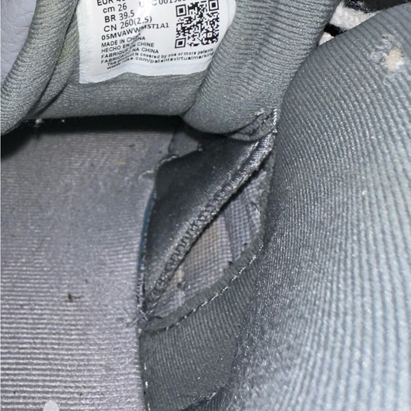 Jordan’s size 8 teen/men - Picture 6 of 6